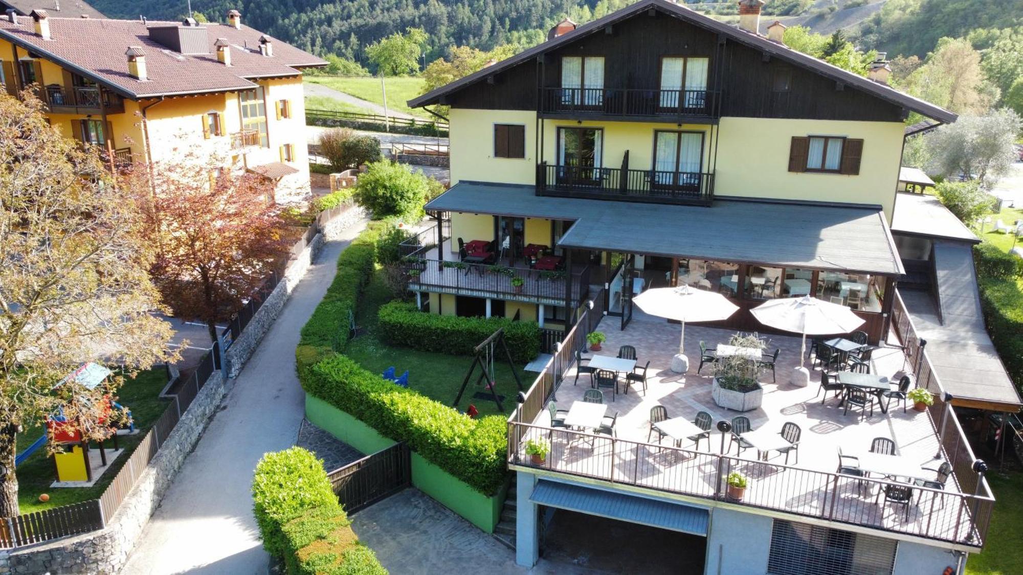 Albergo Stella Alpina Tenno Luaran gambar